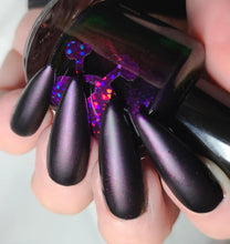 Load image into Gallery viewer, Thistle - Nov 2025 Purple Group
